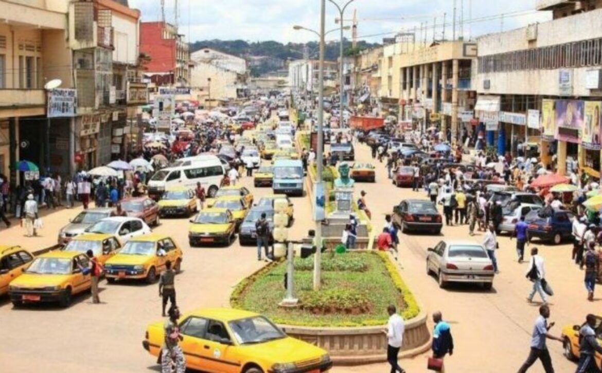 1. Roundabout_Journal du Cameroun